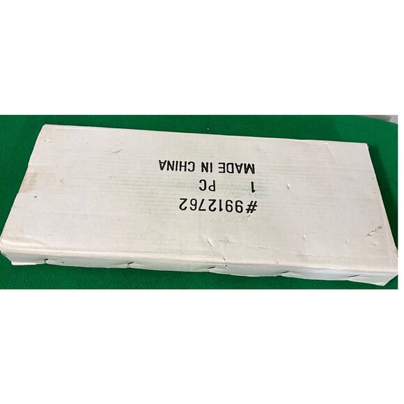 New in Box Hinged Nativity Scene Christmas Holiday Season Table Top Decoration - Picture 7 of 8